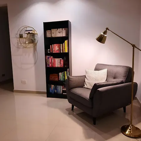 Modern 3 Bedroom In Apartman