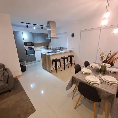 Modern 3 Bedroom In Mellieħa